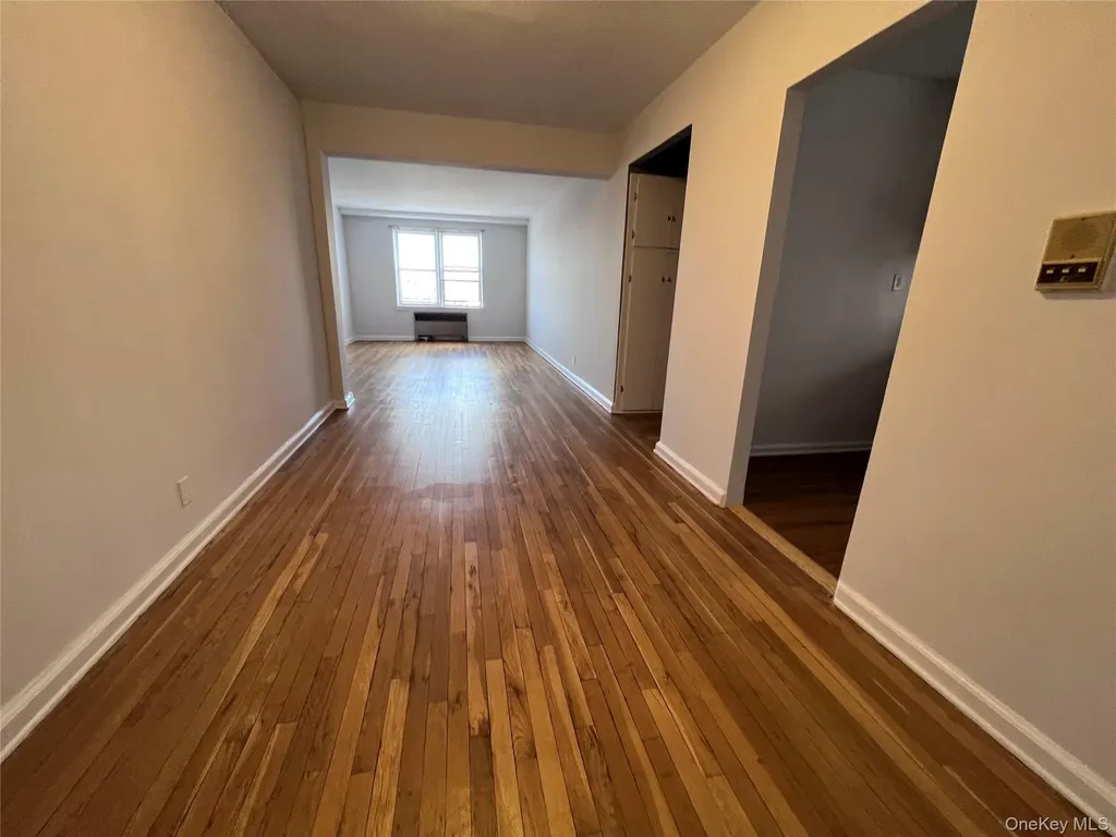 2080 Barnes Avenue Bronx NY 10462