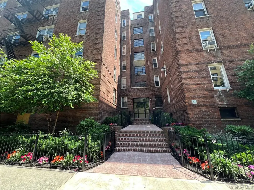 2080 Barnes Avenue Bronx NY 10462