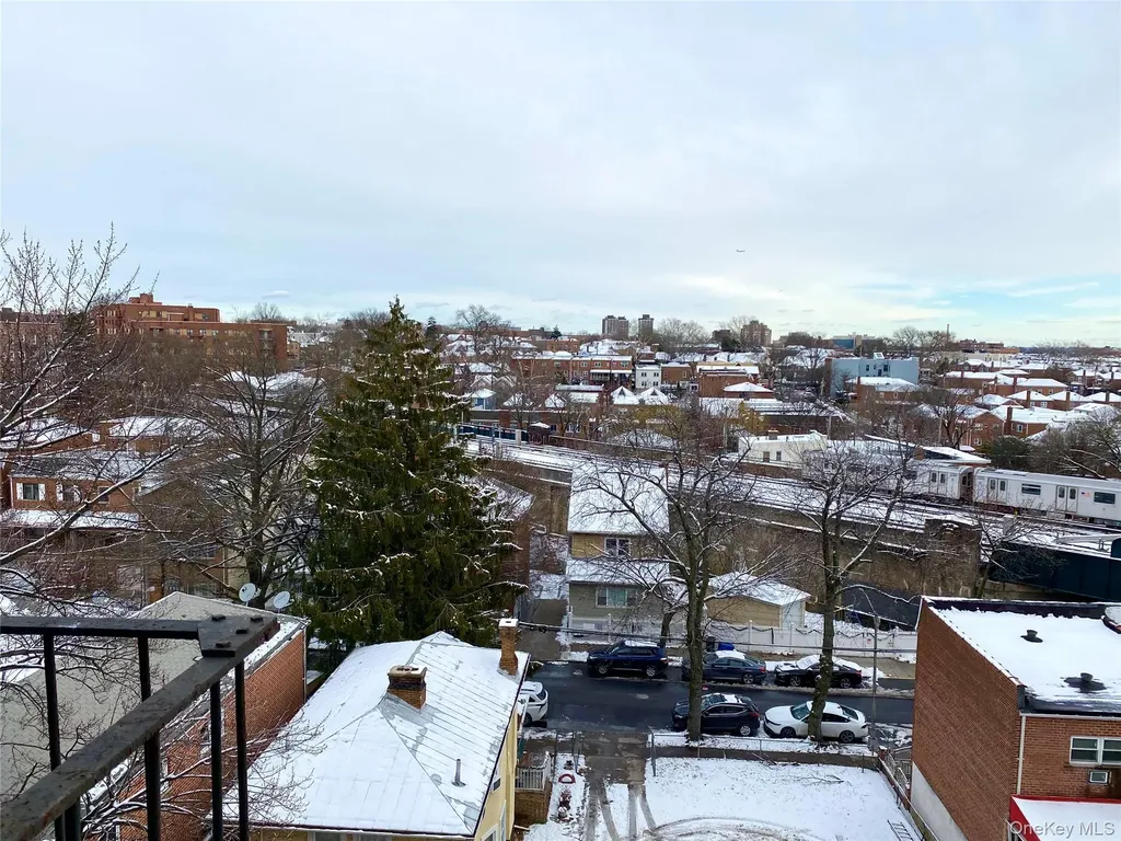 2080 Barnes Avenue Bronx NY 10462