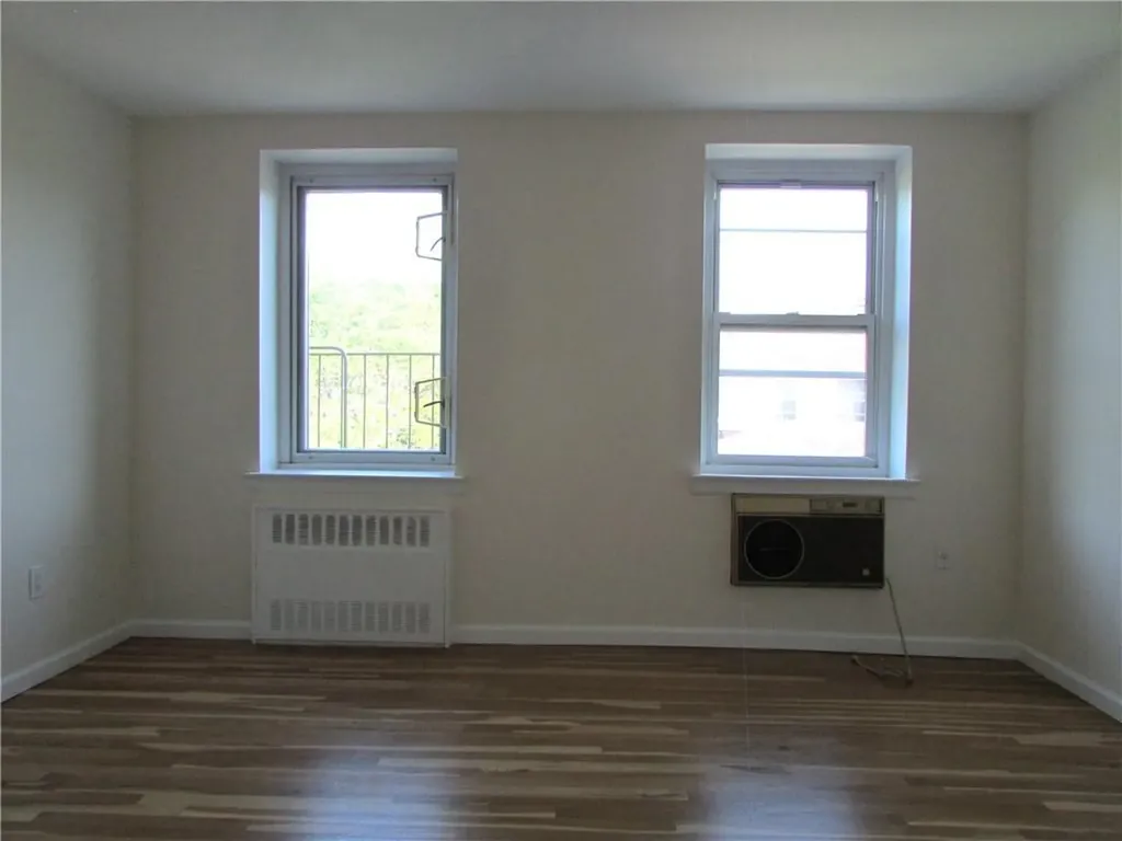 30 S Cole Avenue Spring Valley NY 10977