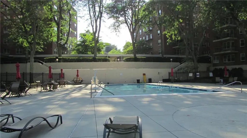 30 S Cole Avenue Spring Valley NY 10977
