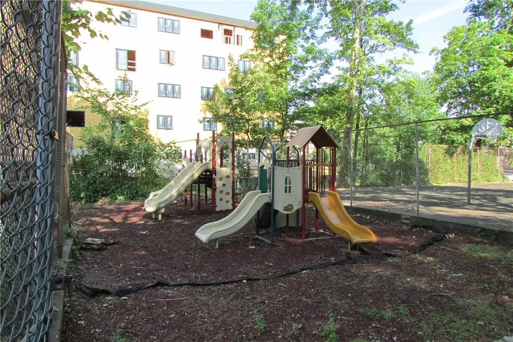 30 S Cole Avenue Spring Valley NY 10977