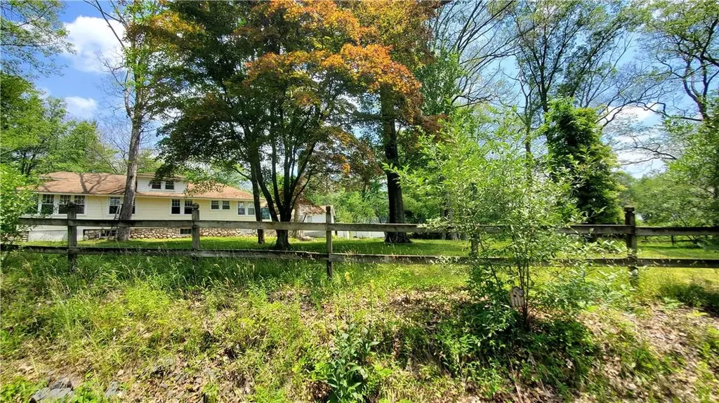 55 Maple Trail Wurtsboro NY 12790