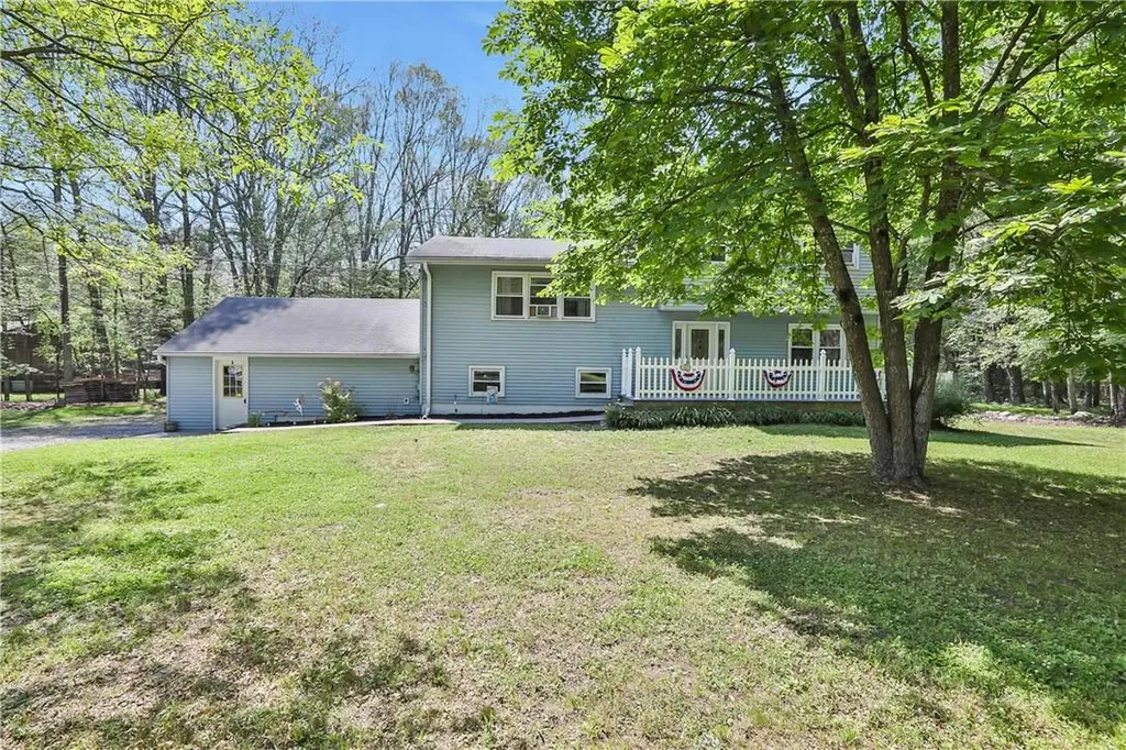 40 Sherry Lane Pine Bush NY 12566