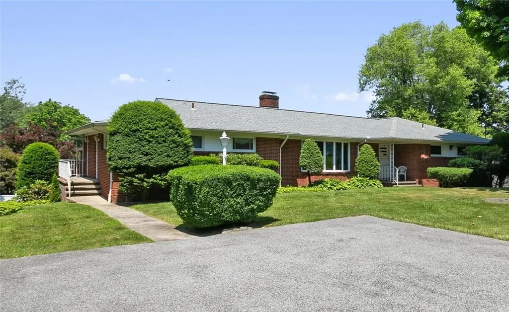 4 Summit Road Mahopac NY 10541