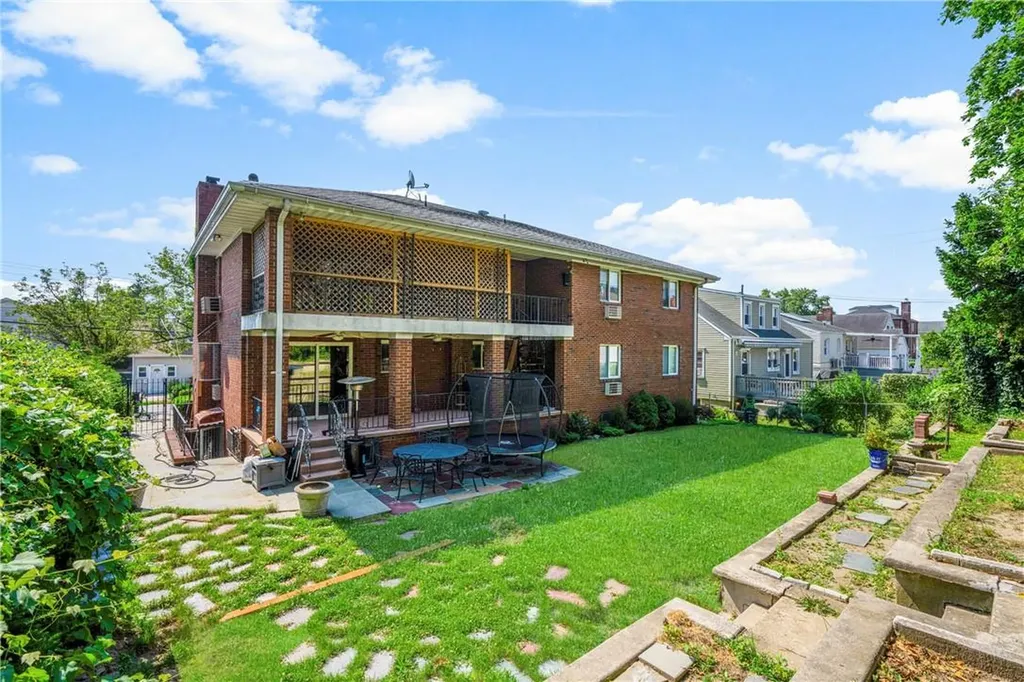 55 Catskill Avenue Yonkers NY 10704