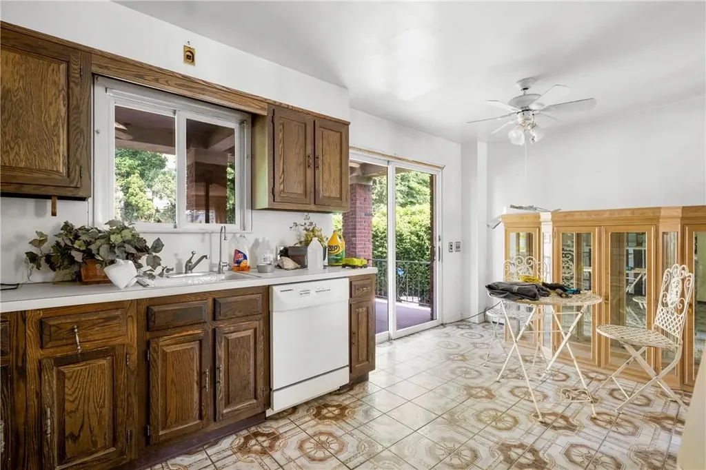 55 Catskill Avenue Yonkers NY 10704