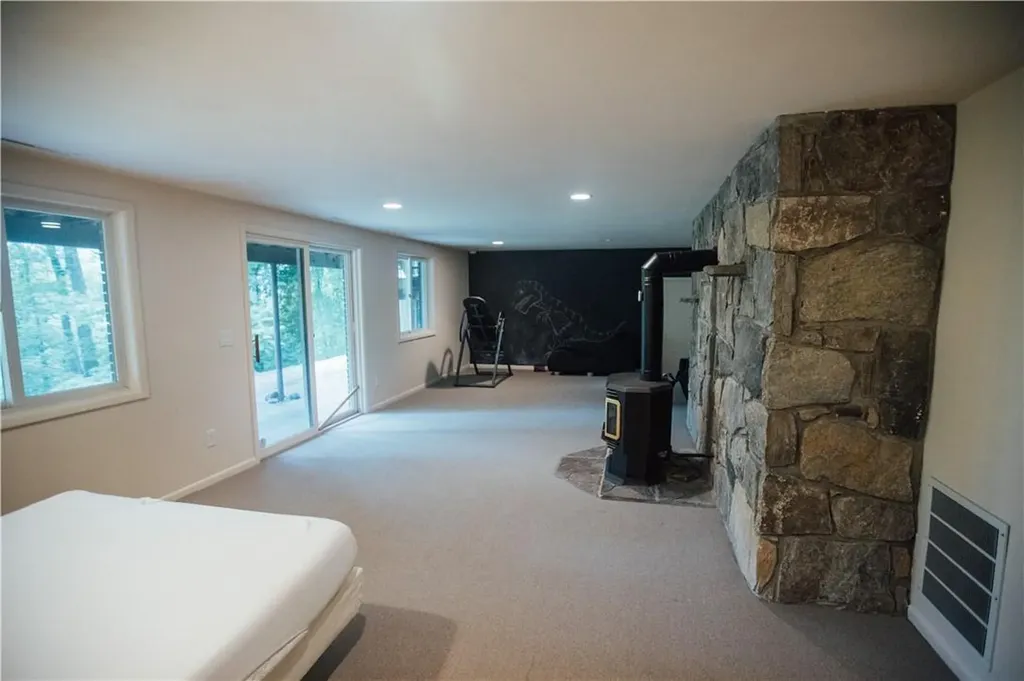 16 Old Stone Road Garrison NY 10524