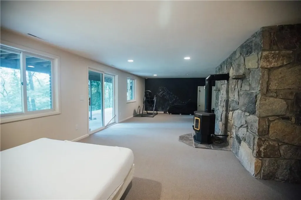 16 Old Stone Road Garrison NY 10524
