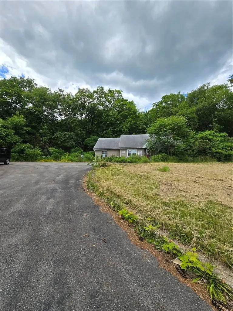 3523 Us-9w Highland NY 12528