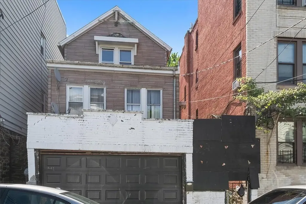 34 Cliff Street Yonkers NY 10701