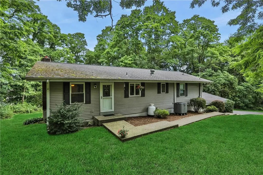 26 Spencer Drive Red Hook NY 12571