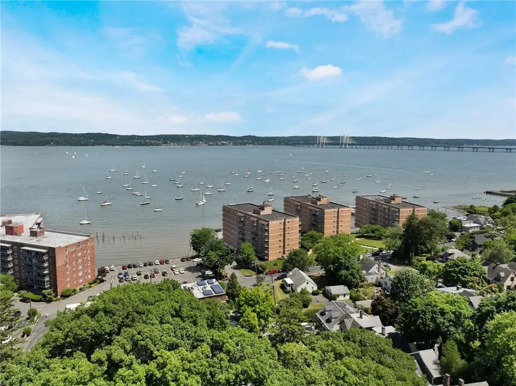 38 4th Avenue Nyack NY 10960
