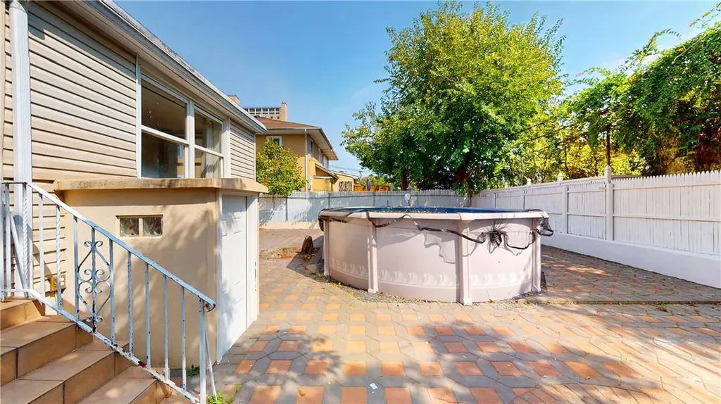 3718 Neptune Avenue Brooklyn NY 11224