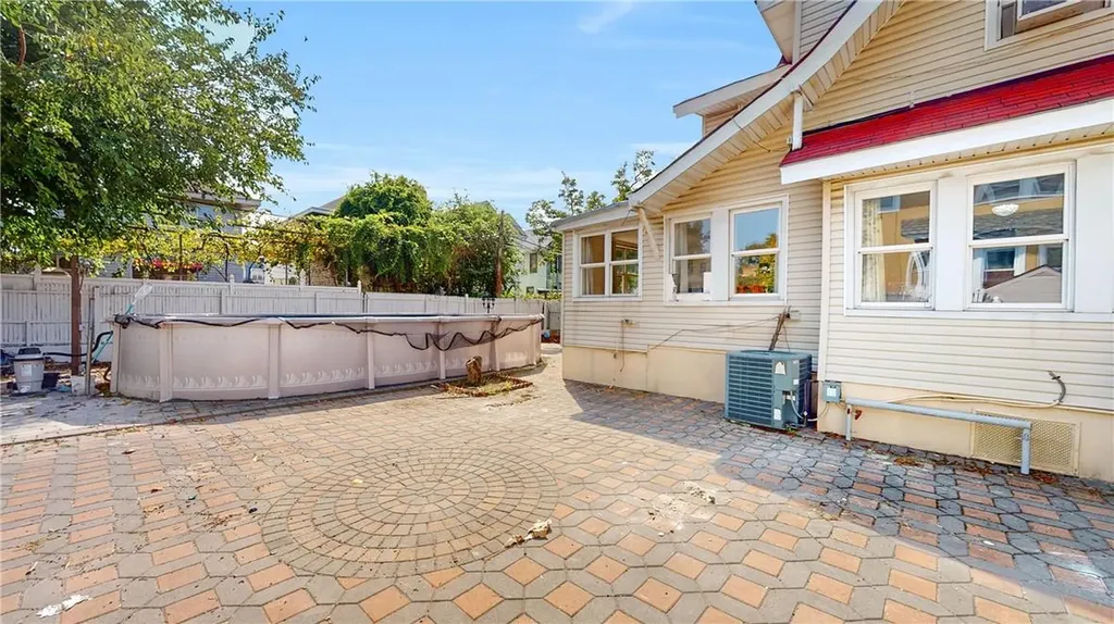 3718 Neptune Avenue Brooklyn NY 11224