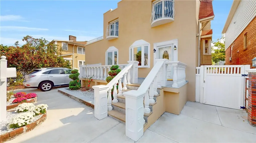 3718 Neptune Avenue Brooklyn NY 11224