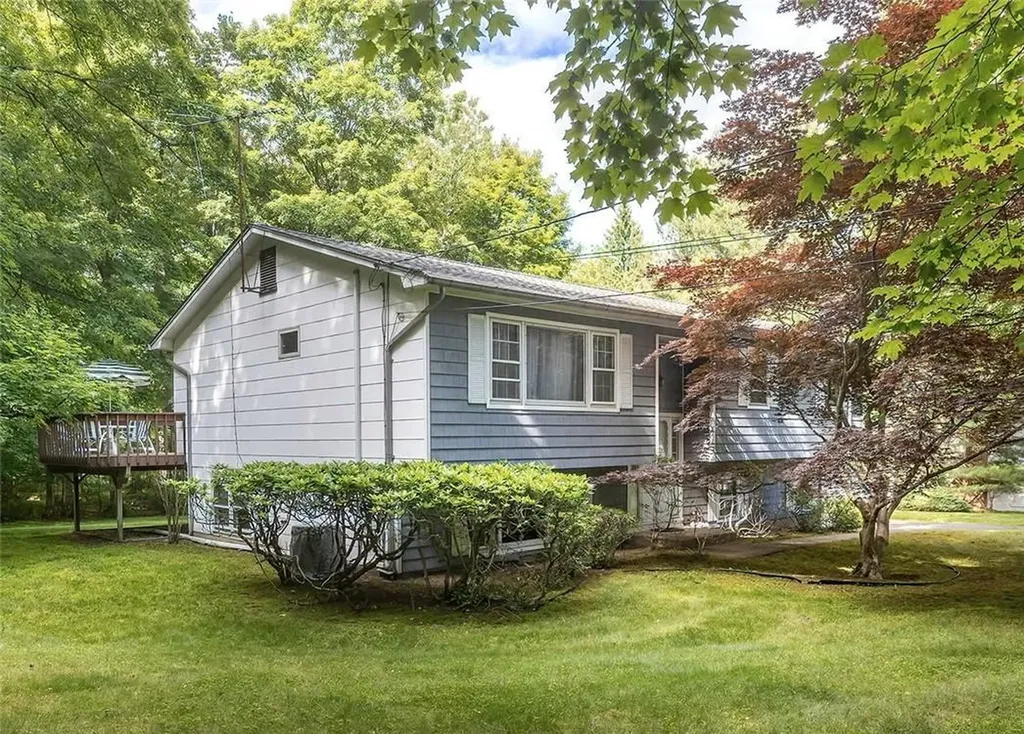 94 Smith Hill Road Airmont NY 10952