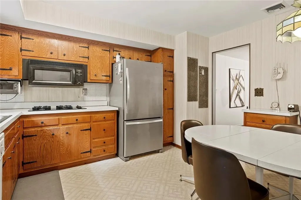 94 Smith Hill Road Airmont NY 10952
