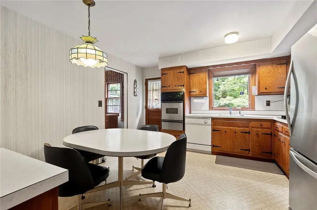94 Smith Hill Road Airmont NY 10952