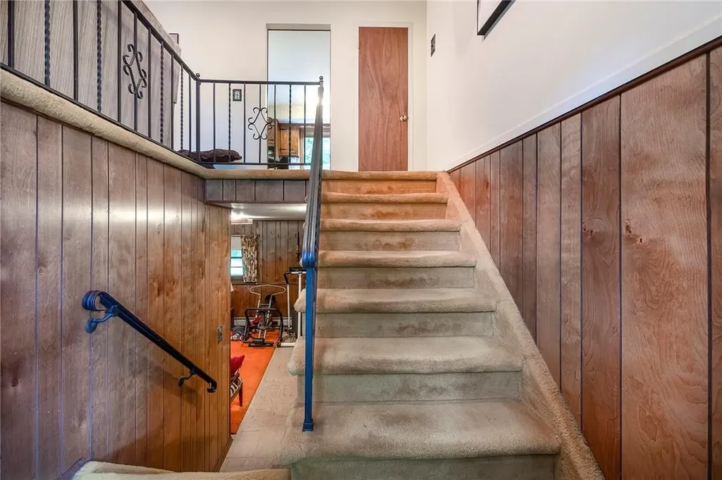 94 Smith Hill Road Airmont NY 10952