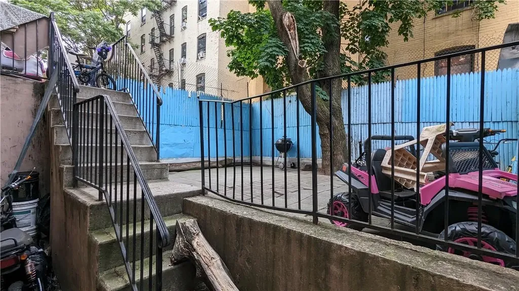 1787 Monroe Avenue Bronx NY 10457