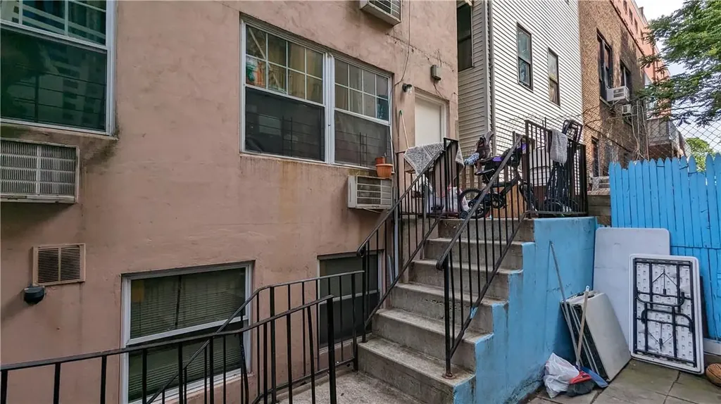 1787 Monroe Avenue Bronx NY 10457