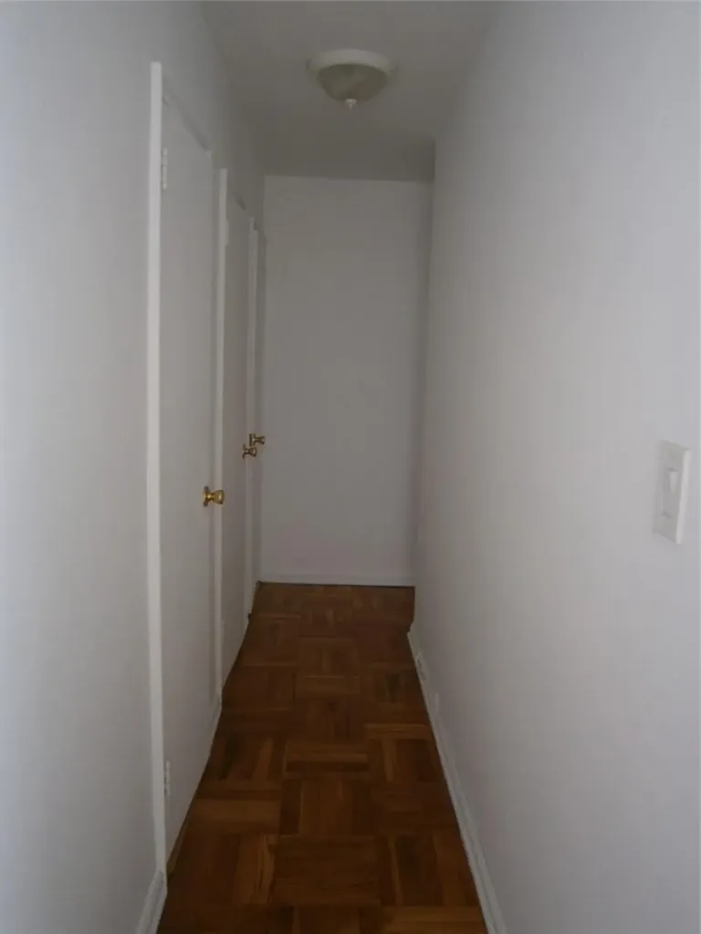 60 Knolls Crescent Bronx NY 10463