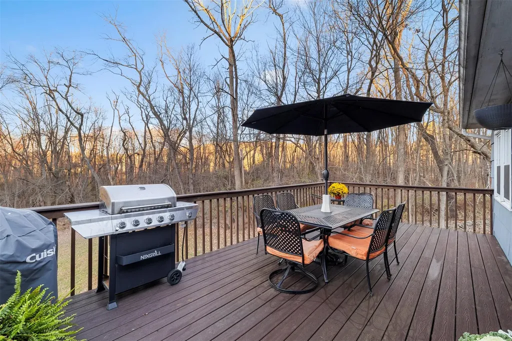 18 Waterbury Road Warwick NY 10990