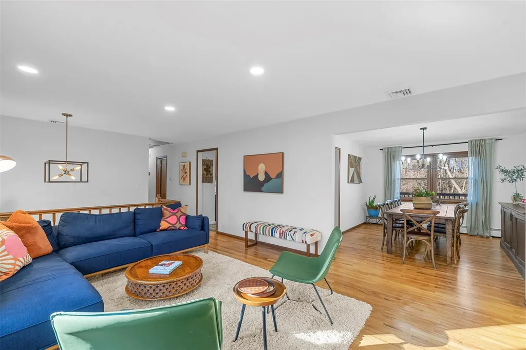 18 Waterbury Road Warwick NY 10990