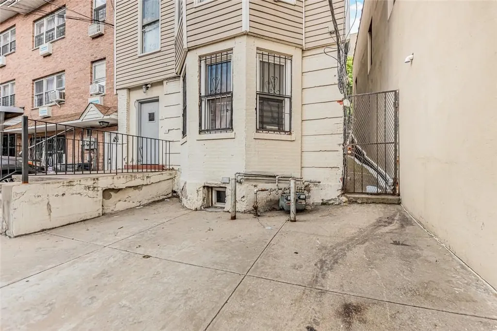 1917 Crotona Avenue Bronx NY 10457