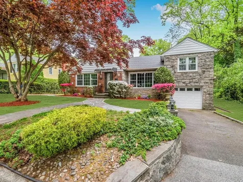 90 Patton Drive Yonkers NY 10710