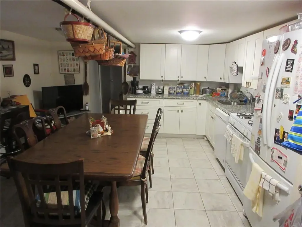 4351 De Reimer Avenue Bronx NY 10466
