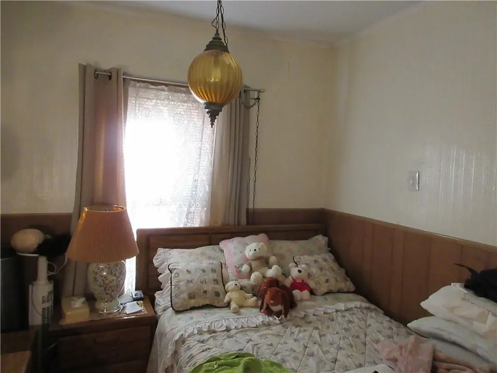 4351 De Reimer Avenue Bronx NY 10466