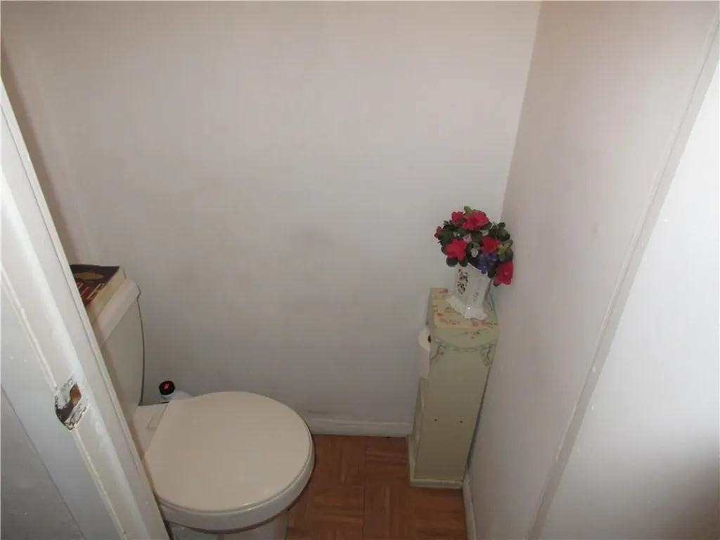 4351 De Reimer Avenue Bronx NY 10466