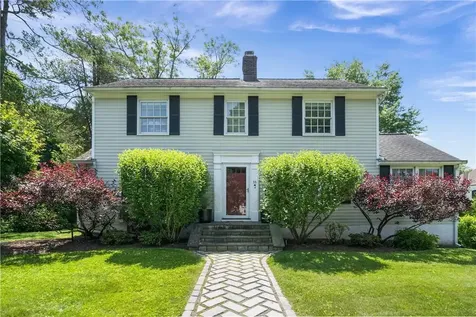 35 Earlwoode Drive White Plains NY 10606