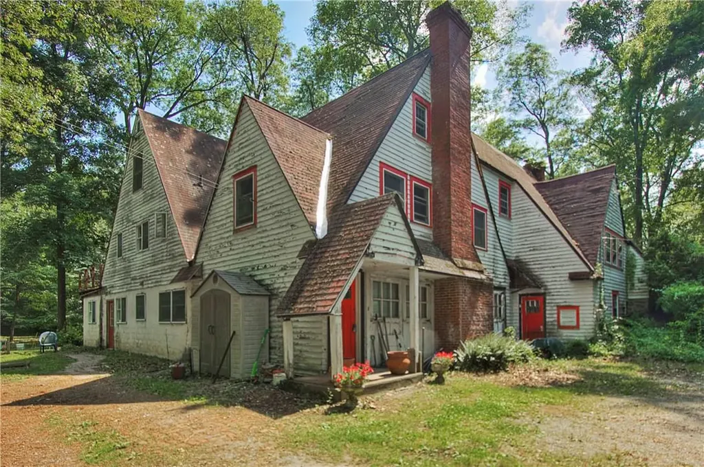 96 Smithtown Road Fishkill NY 12524