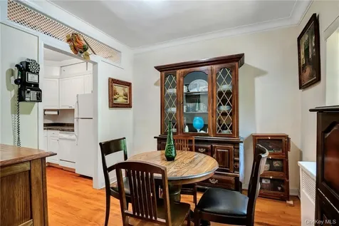 915 Wynnewood Road Pelham NY 10803