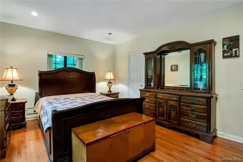 915 Wynnewood Road Pelham NY 10803