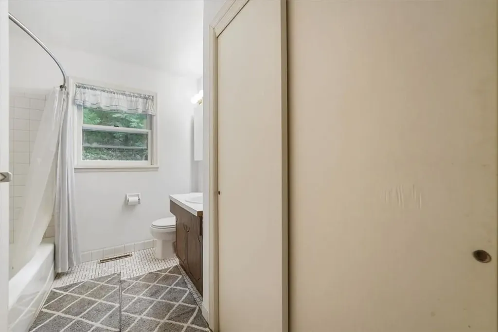 297 Estrada Road Central Valley NY 10917