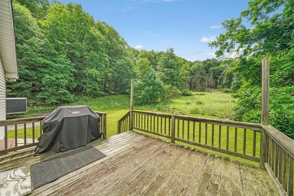 297 Estrada Road Central Valley NY 10917
