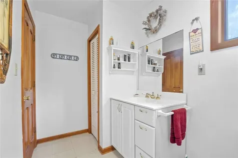 231 Manorville Road Saugerties NY 12477