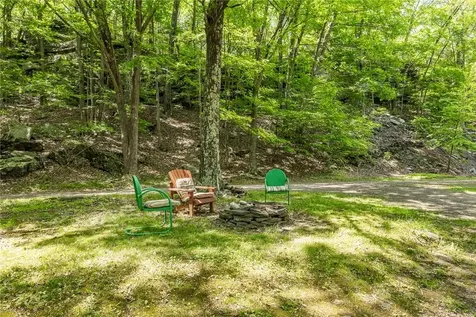 231 Manorville Road Saugerties NY 12477