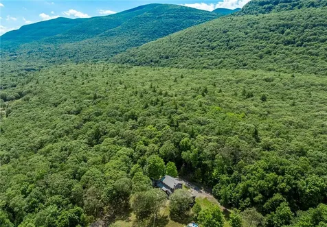 231 Manorville Road Saugerties NY 12477