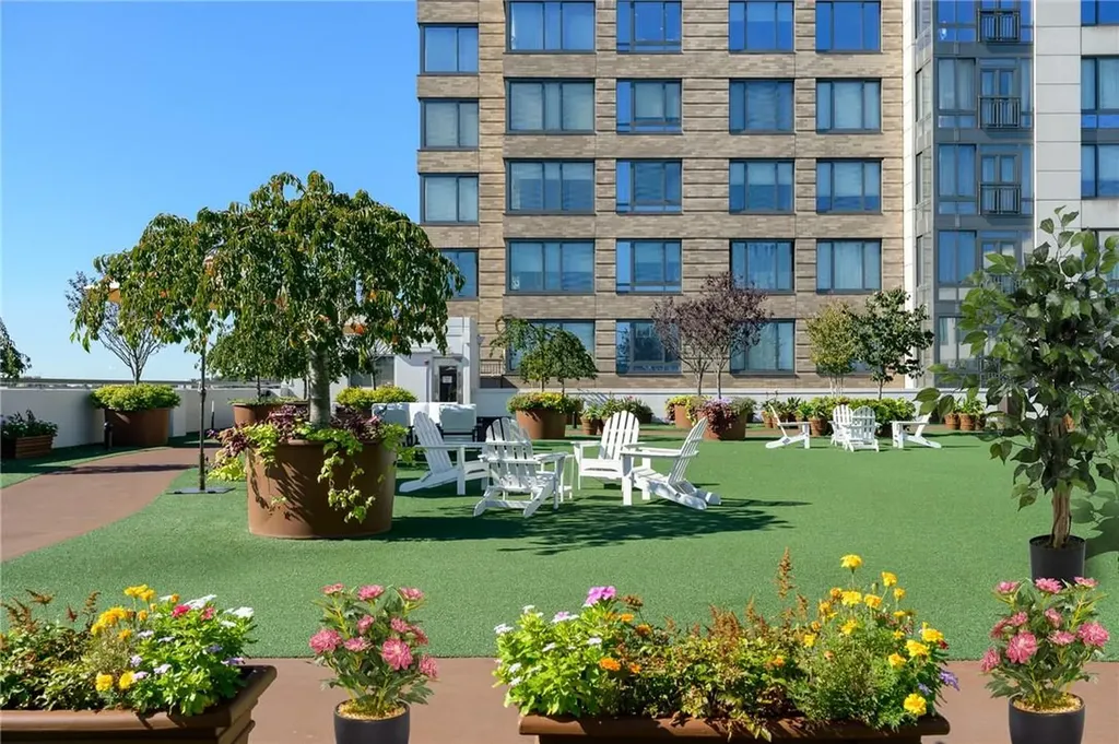 10 City Place White Plains NY 10601