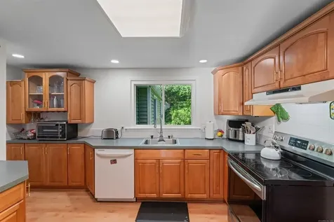 17 Buttonball Drive Call Listing Agent CT 06482