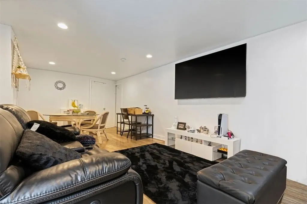 89 Washington Avenue N White Plains NY 10603