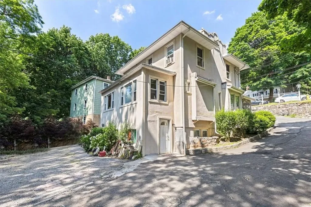 89 Washington Avenue N White Plains NY 10603