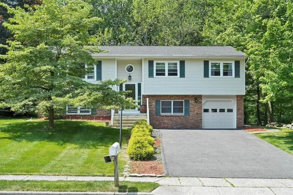 21 Winchester Drive Monroe NY 10950