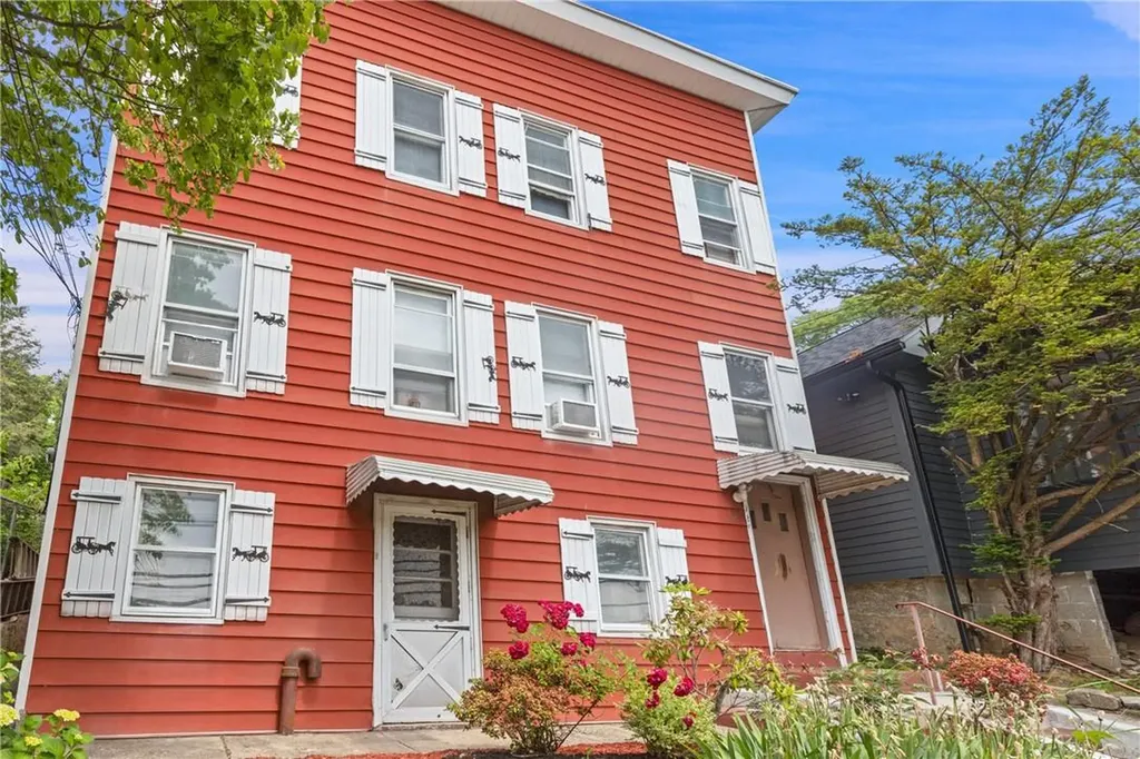 917 Nepperhan Avenue Yonkers NY 10703