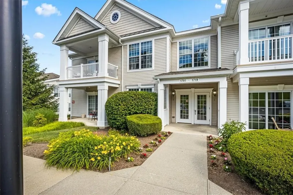 1715 Saratoga Lane Fishkill NY 12524